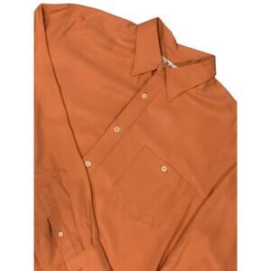 Tommy Bahama long sleeve buttonup, 100% silk‎ M, 847-W